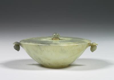 图片[2]-Flat rimmed lidded jade bowl with two flower bud handles, Mughal Empire-China Archive